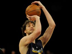 El jugador de los Lakers de Los Ángeles Pau Gasol participa en una sesión de práctica. EFE  /