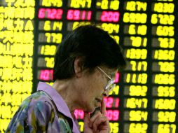 El crecimiento de las inversiones y la producción fabril también disminuyó. AP  /