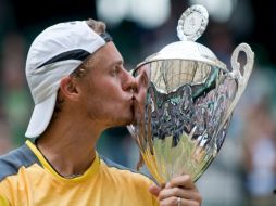 Lleyton Hewitt es campeón de Gerry Webe, después de vencer a Roger Federer. EFE  /