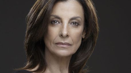 Rosa María Bianchi es Thelma en la obra de teatro Buenas noches, mamá. ESPECIAL  /