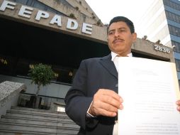 El 9 de junio, Salomón Jara denunció al gobernador de Oaxaca, Ulises Ruiz , por desviar recursos en favor de priistas. NTX  /