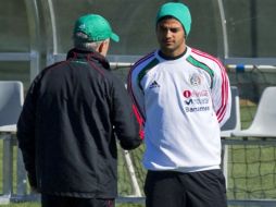 Carlos Vela entrenó hoy por separado de sus compañeros seleccionados. AFP  /