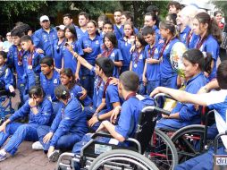 La última delegación de atletas paralímpicos de Jalisco llegó ayer al Code. ESPECIAL  /