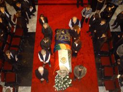 El cuerpo del escritor Carlos Monsiváis en el Palacio de Bellas Artes. NTX  /