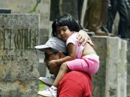 Ayer se celebró el Día del Padre, una conmemoración que tiene sus orígenes en Esados Unidos. E. BARRERA  /