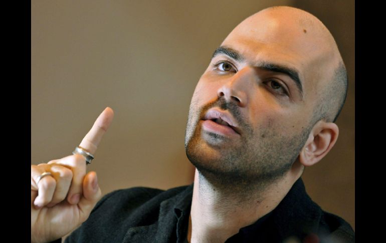 El escritor Roberto Saviano dedicada su palabra escrita al hijo de Francesco Schiavone. EFE  /