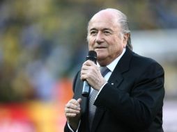 El presidente de la FIFA, Joseph Blatter (izq,). JAMMEDIA  /