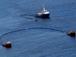 La empresa BP se encarga de realizar labores para contener el derrame en el Golfo y resarcir los daños ocasionados. AFP  /