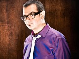 El DVD ofrece un recorrido por su estudio para mostrar cómo preparó la edición original. ALEXSYNTEK.COM.MX  /