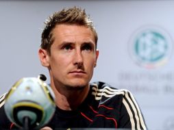 El jugador alemán Miroslav Klose, en una rueda de prensa del día de hoy. EFE  /