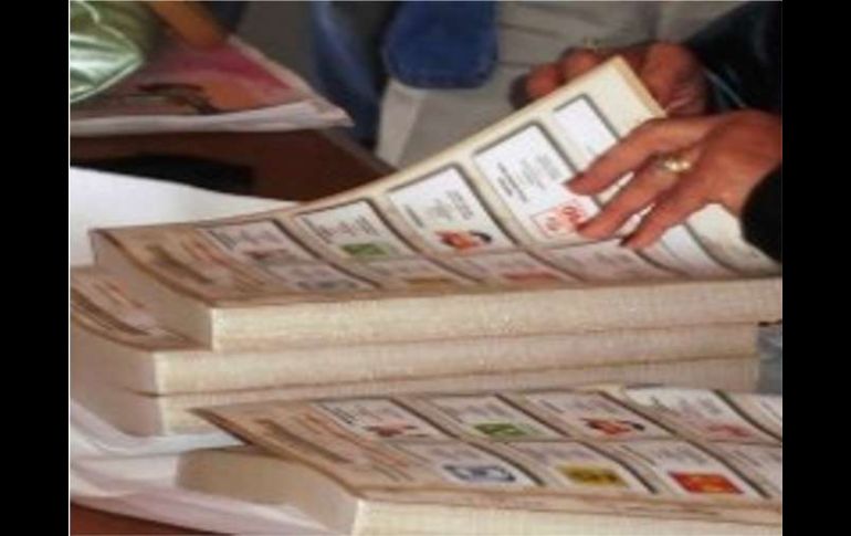 Se preparan para enfrentar una jornada electoral sumamente reñida, señalaron especialistas en contiendas electorales. ESPECIAL  /