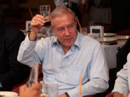 Fernando Guzmán Pérez Peláez reconoció su interés en proclamarse como candidato a la gubernatura estatal el día de ayer. S. NÚÑEZ  /