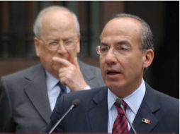 El mandatario explicó que se elimina la declaración mensual del Impuesto Especial a Tasa Única. NTX  /