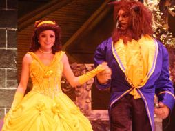 El montaje Bella y Bestia incluyó referencias a la telenovela Atrévete a soñar. A.HINOJOSA  /