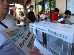 Ambos partidos estarían de cuardo en abrir los paquetes y contar boleta por boleta. NTX  /