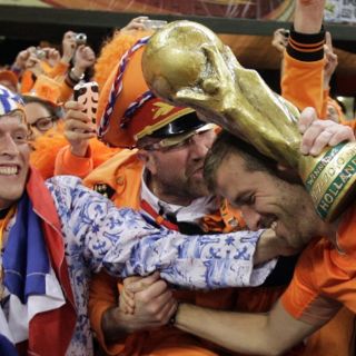 Van der Vaart siente cerca la Copa FIFA