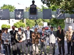 La Sedeur montó una guardia de honor para conmemorar el 8º Aniversario Luctuoso del Ingeniero Jorge Matute Remus. ESPECIAL  /