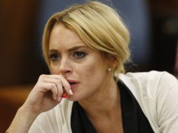 La actriz estadounidense Lindsay Lohan escucha su sentencia a 90 días de prisión en un juzgado. EFE  /