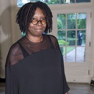 Whoopi Goldberg defiende a Mel Gibson