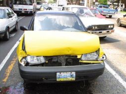 Los participantes del accidente sobre carretera a Chapala esperan al Ministerio Público para evaluar los daños. ARCHIVO  /