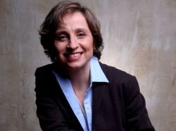 La periodista comentó que las miradas y los talantes de los personajes entrevistados estan en el libro. ARCHIVO  /