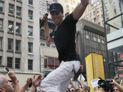 El cantante no para de celebrar el triunfo de la selección Española. AP  /
