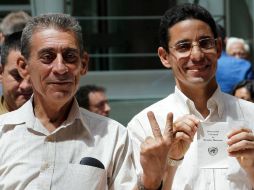 Dos de los disidentes que ya se encuentran en España. EFE  /