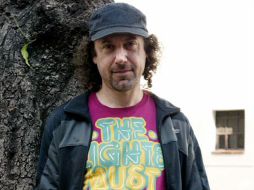 El guitarrista afirma que cuenta con la energía física, moral y emocional suficiente para enfrentar este proceso. ARCHIVO INFORMADOR  /