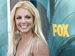 La botella vendrá en azul y rosa con incrustaciones de pedrería. AP  /