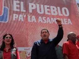 Analistas dicen que la advertencia de Chávez no es viable. EFE  /