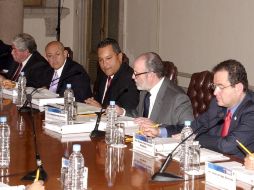 Francisco Blake Mora (c.) encabezó la sesión del Consejo de Coordinación para la Implementación del Sistema de Justicia Penal. NTX  /