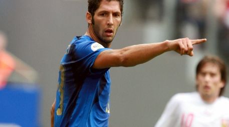 El defensa del Inter de Milán Marco Materazzi, destaca a Mourinho. MEXSPORT  /
