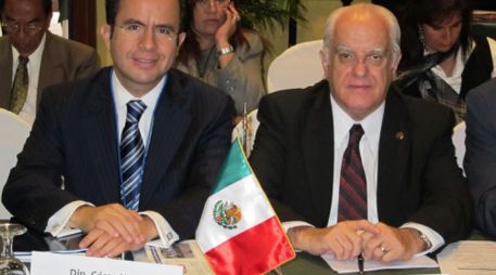 Con la participación y festejo del presidente nacional del PAN, el senador Jorge Ocejo recibe la presidencia de organismo. EL UNIVERSAL  /