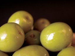 Las aceitunas pueden llegar a controlar los niveles de colesterol en el cuerpo. ESPECIAL  /