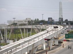 El paso a desnivel de El Álamo forma parte de la solución integral para disminuir accidentes y dar fluidez vial en la zona. S. NÚÑEZ  /
