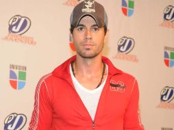 Enrique Iglesias quiere cumplir su apuesta de desnudarse tras la victoria de España en el Mundial. EFE  /