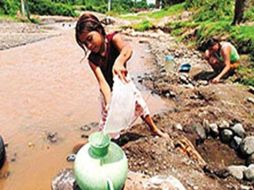 La calidad del agua que llega a estas personas ha incrementado solo un 10 por ciento. ESPECIAL  /