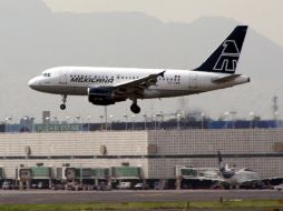 En su página de internet Mexicana subraya que no tiene contemplado quebrar, como empresa, o dejar de operar sus vuelos. NTX  /