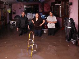 Por fallas en el cárcamo de aguas negras, el Río Hondo afectó a 200 viviendas, y 70 de ellas registraron mayores pérdidas. EL UNIVERSAL  /