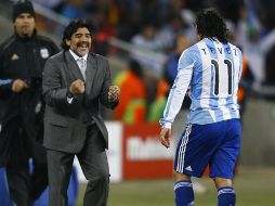 Carlos Tévez se encuentra concentrado con su Selección, que jugará hoy un amistoso en Irlanda. MEXSPORT  /