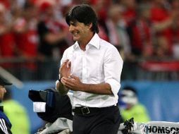 El seleccionador alemán, Joachim Löw asegura que Özil fue mejor que Messi. MEXSPORT  /
