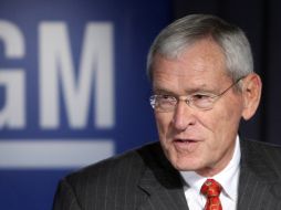 Ed Whitacre, presidente y consejero delegado anunció su próxima salida. AP  /