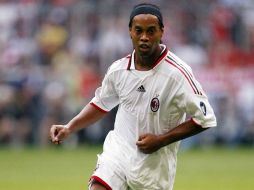 Ronaldinho permanecerá con el Milán hasta concluir su carrera. MEXSPORT  /