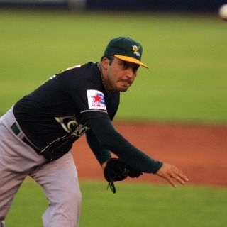 Pericos consiguen su primer triunfo