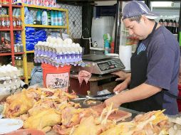 Jalisco aporta 50% de la producción de huevo y 7% de la carne de pollo en el país. ARCHIVO  /