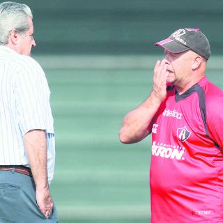 La directiva rojinegra dice que no hubo ultimátum a Ischia