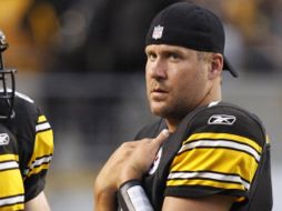 Ben Roethlisberger espera entrar al juego. AP  /