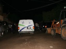 El cuerpo de la víctima fue llevado en una ambulancia del Servicio Médico Forense a la morgue. O. RUVALCABA  /