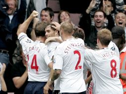 Johan Elmander celebra el primer gol con su equipo. AP  /