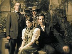 Imagen del filme El atentado, en el que la actriz comparte créditos con Julio Bracho, Daniel Giménez Cacho y José María YazEl Universal  /